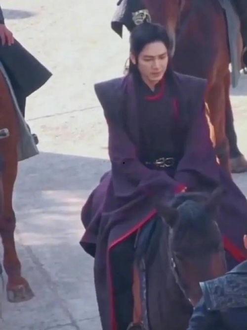 娱乐吃瓜爆料王嘉尔,娱乐圈的瓜王，揭秘明星幕后故事